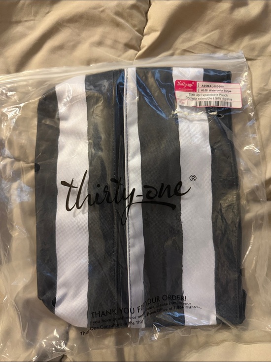 thirty-one Handbags - 🫶🏼5 for $45!!🫶🏼thirty-one Black & White Striped Travel Size Up Expandable Pouch
